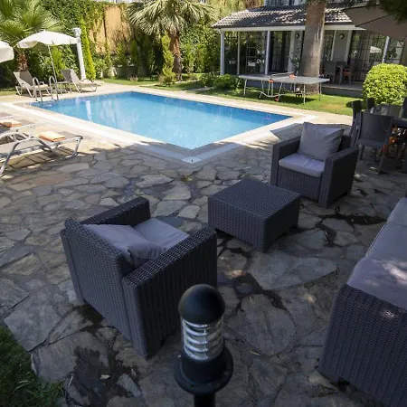 Palmiye Jakuzili Bahceli Havuzlu - Ocekhomes 빌라